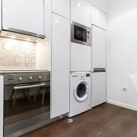 Portucale ! Campo Ourique Design W/ Balcony شقة